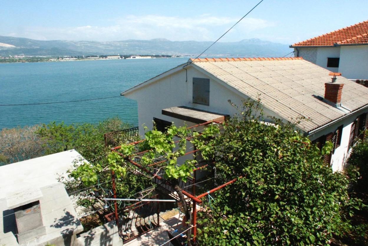 Apartment By The Sea Mastrinka, Ciovo - 2033 *